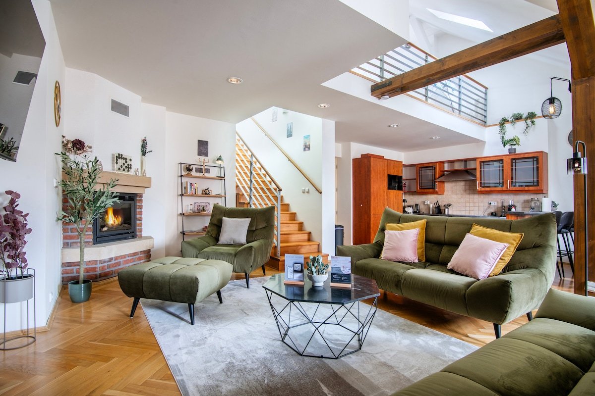 Duplex 165m² *Bridge VIEW*30 Sec to Charles Bridge gallery image 2