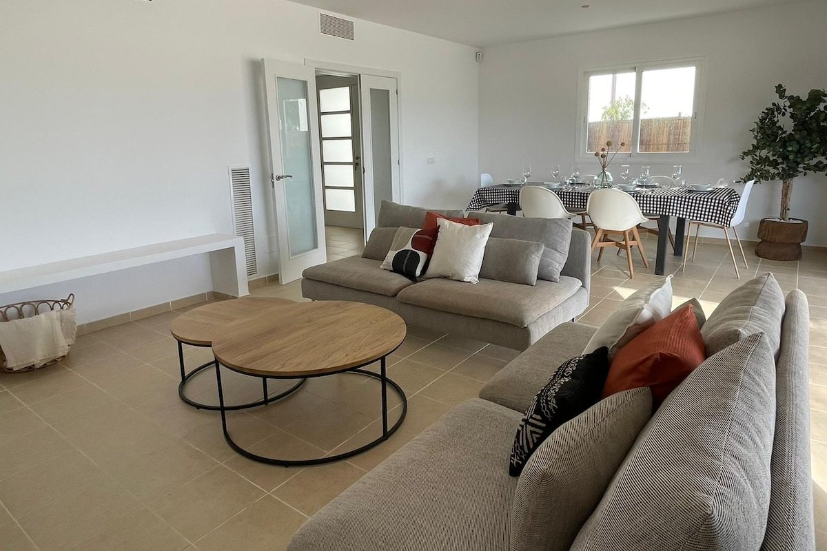 Villa con piscina privada y AC gallery image 3