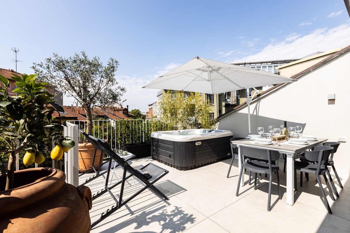 *Villa Olivo*with private terrace & Jacuzzi+3Beds!