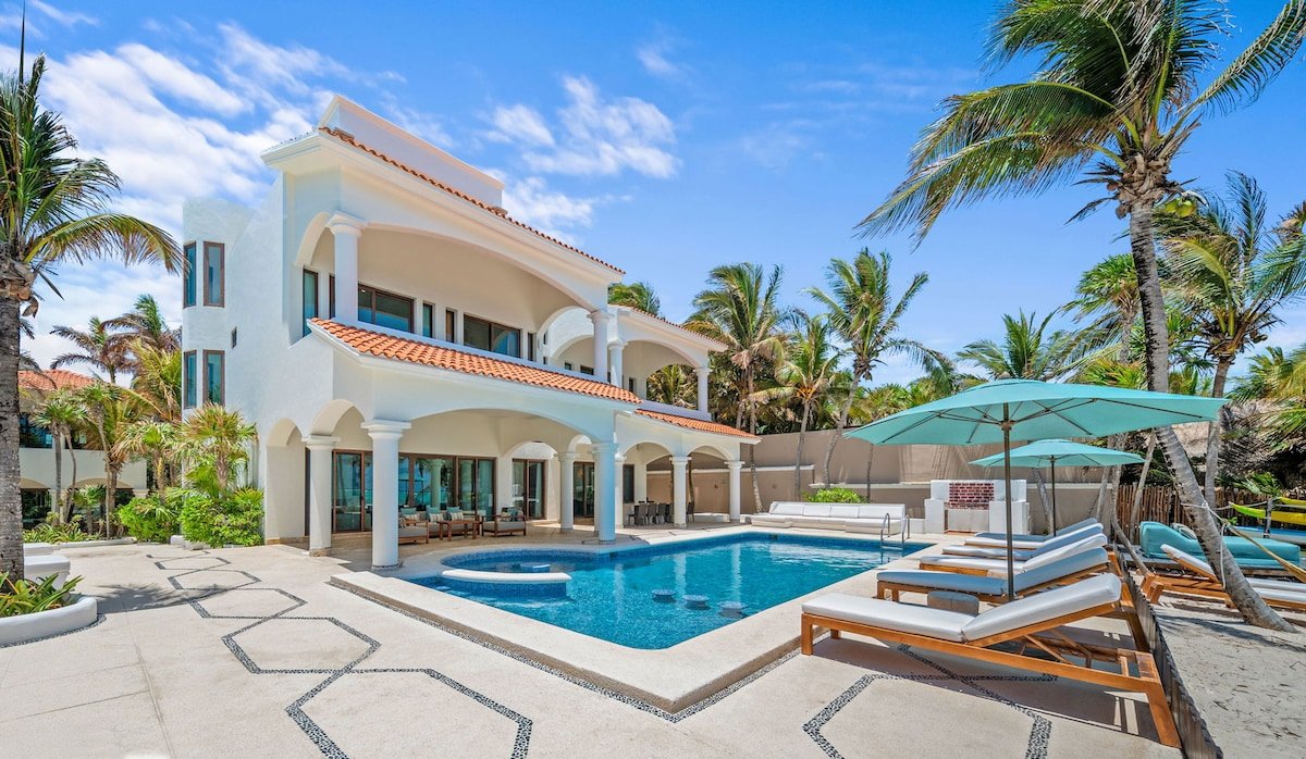 Hacienda Caracol – Beachfront 10BR w/ Chef & Pool
