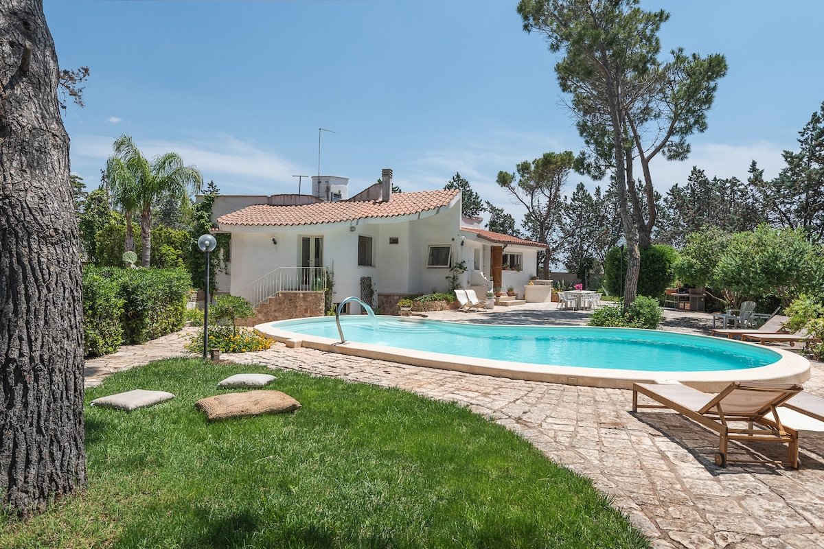 Main House @Villa Patrizia -sea, capers & figs gallery image 3