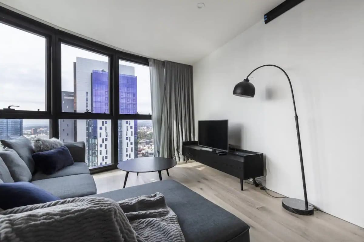 Luxurious 3 BRM Apartment gallery image 5