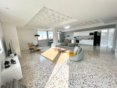 Fab New Modern Flat in Central Athens with Awesome Sunsets
