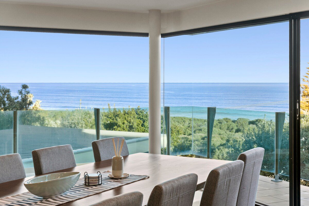 Orton Oceanview | Luxury Retreat gallery image 3