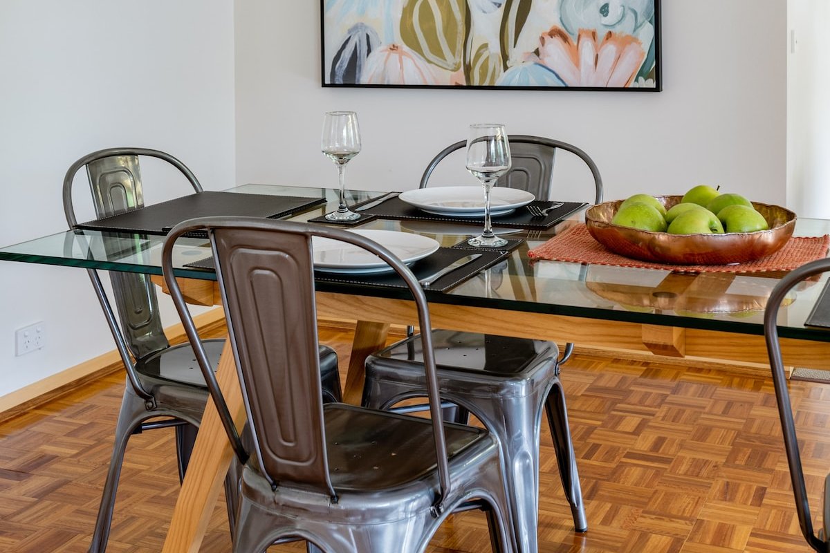 Hon – Aircon Light Bright Home with BBQ gallery image 3