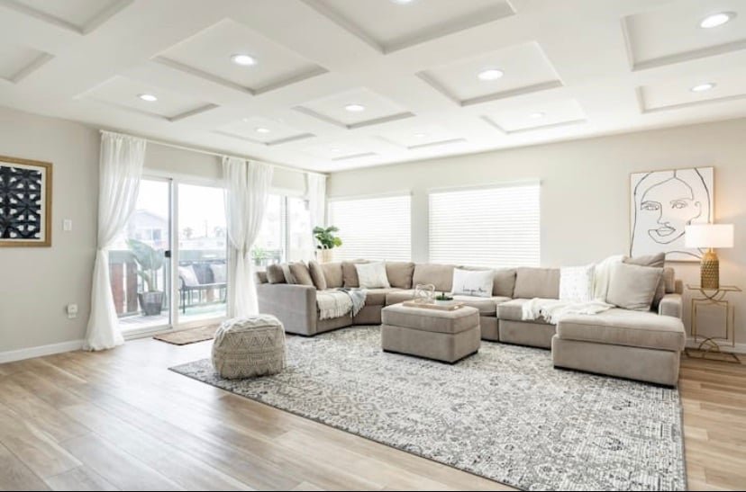 1 Block to Sand Huge 4BR/3BA Modern Duplex gallery image 3