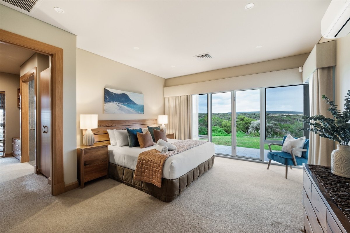 Incognito—An Exclusive Oceanfront Estate gallery image 4