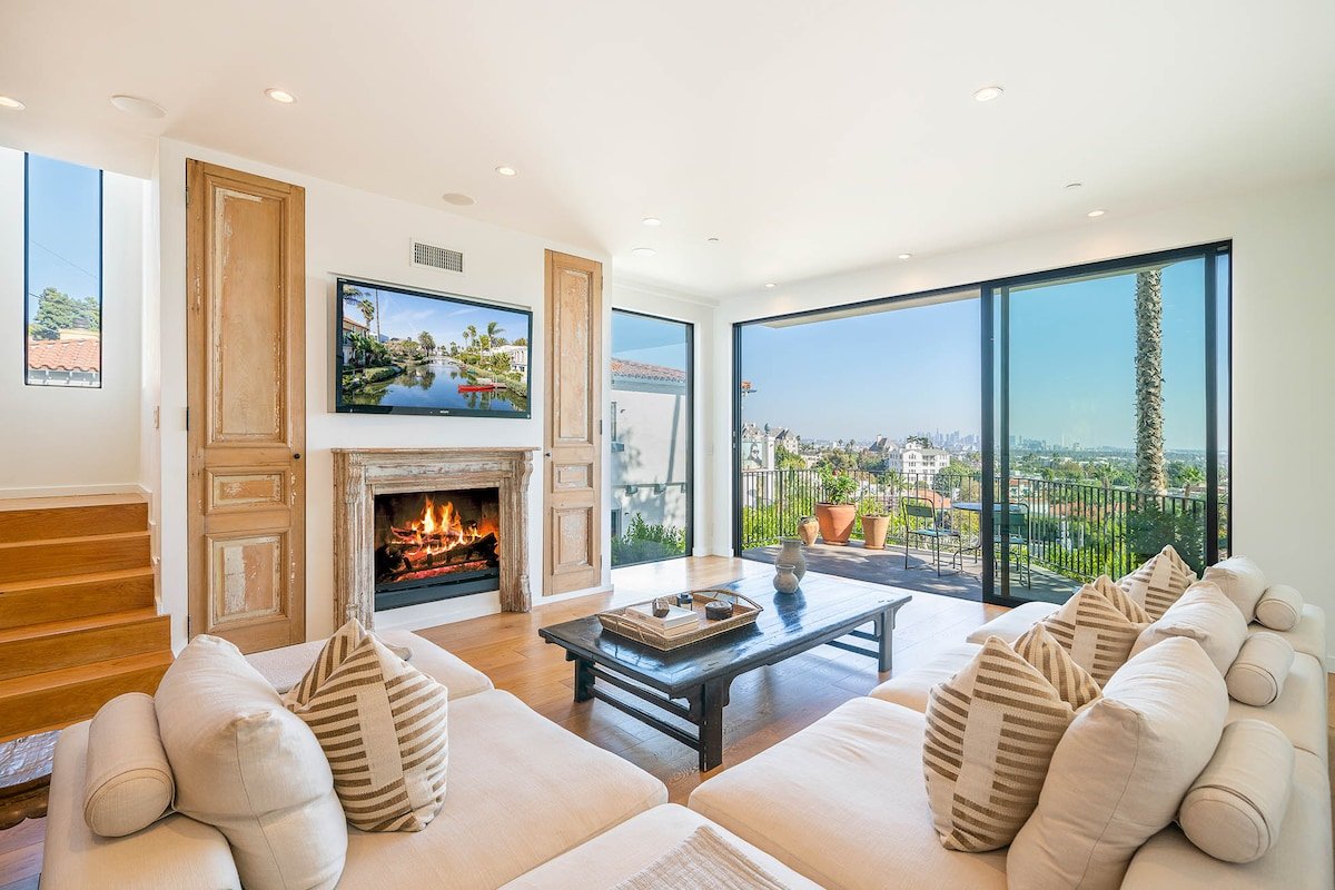 Top 5% Home. Luxe Oasis in Hollywood Hills w/Pool