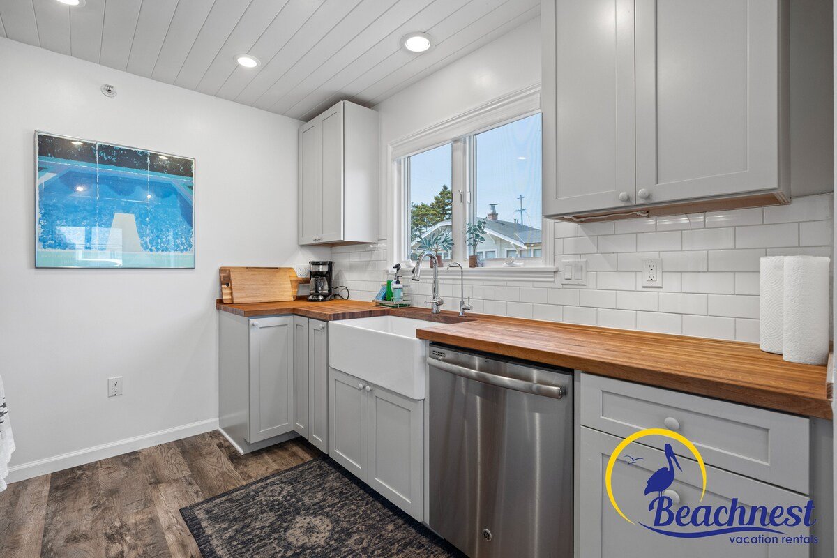 Beach Bungalow at Seabright gallery image 4