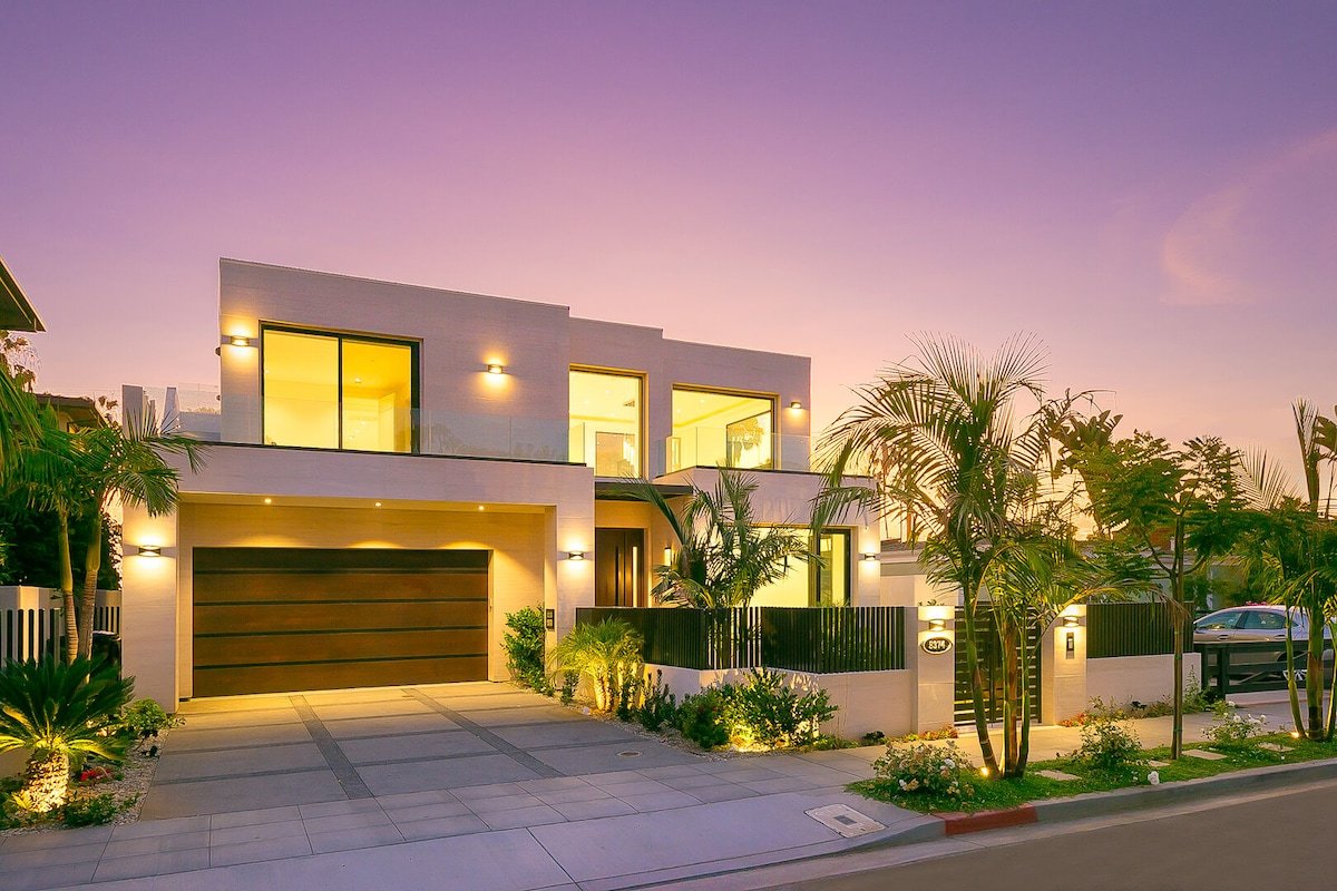 New Listing – Lux at La Jolla Shores gallery image 5