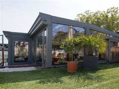 Péniche d’exception 200M2 à Confluence