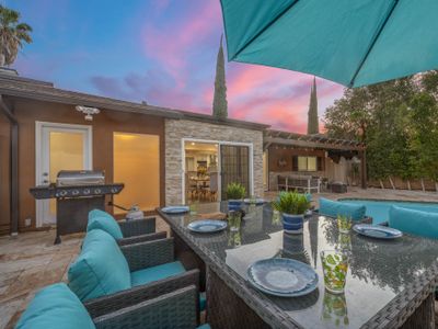 135 – Luxurious Estate Pool & Pool Table