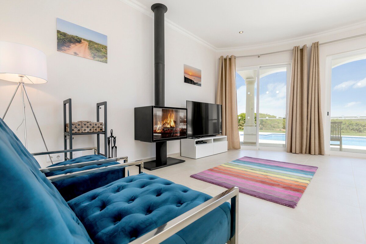 Sea View Villa gallery image 4