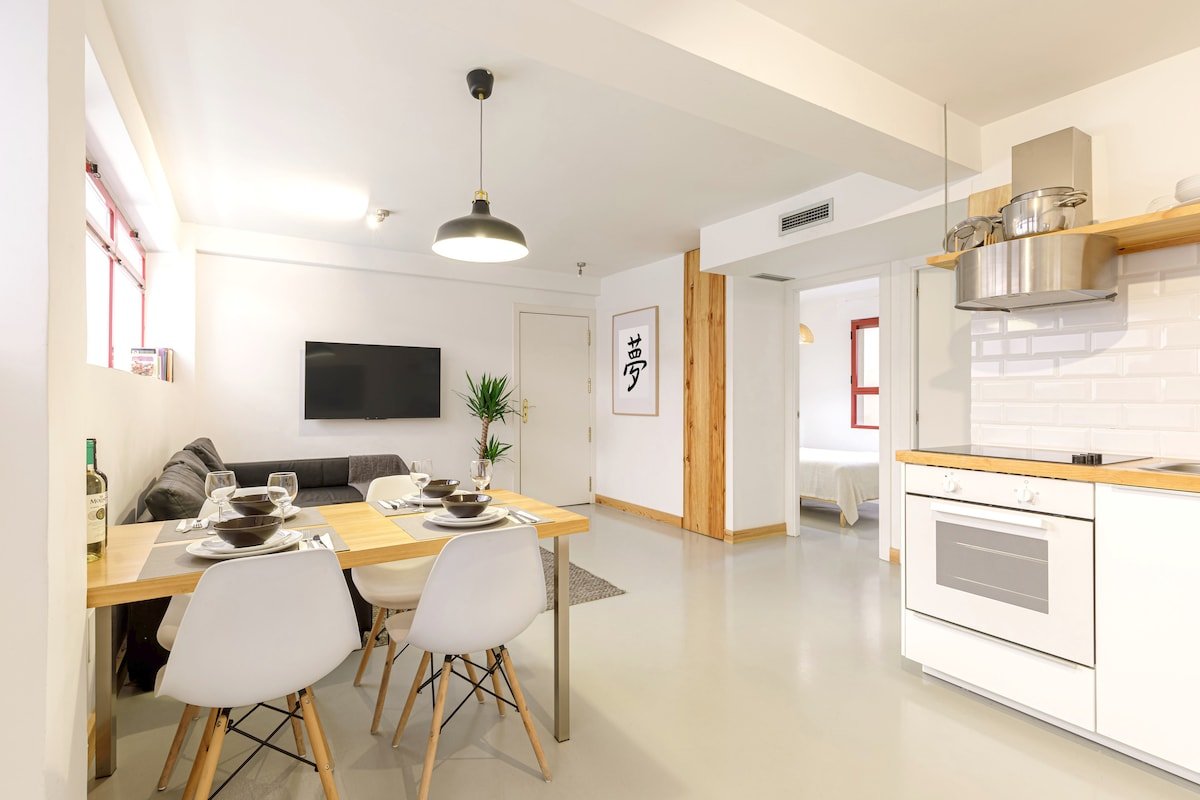 Quiet apartment in La Latina next to Plaza Mayor gallery image 2