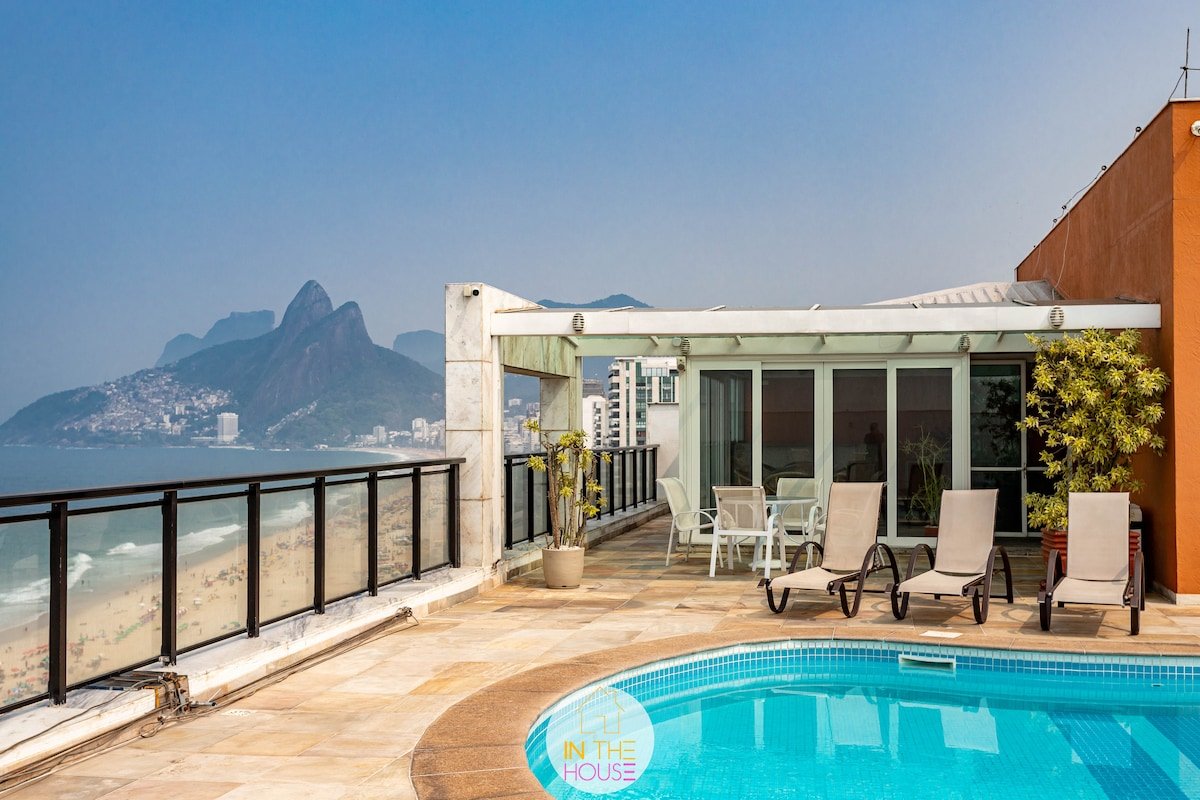 Luxury SEA Front View of Dois Irmãos Hill Ipanema gallery image 5