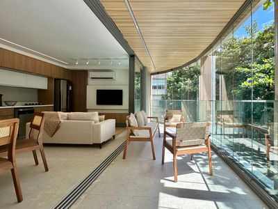 Exclusive apartment with balcony in Leblon