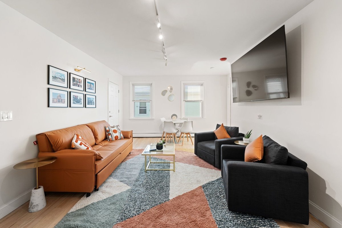 Fed Hill Retreat-Steps 2Downtown gallery image 4