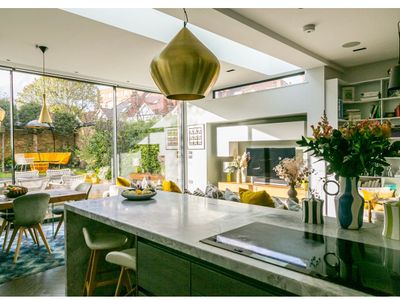 Beautifully Curated 4 Bed Family Home w/ Garden