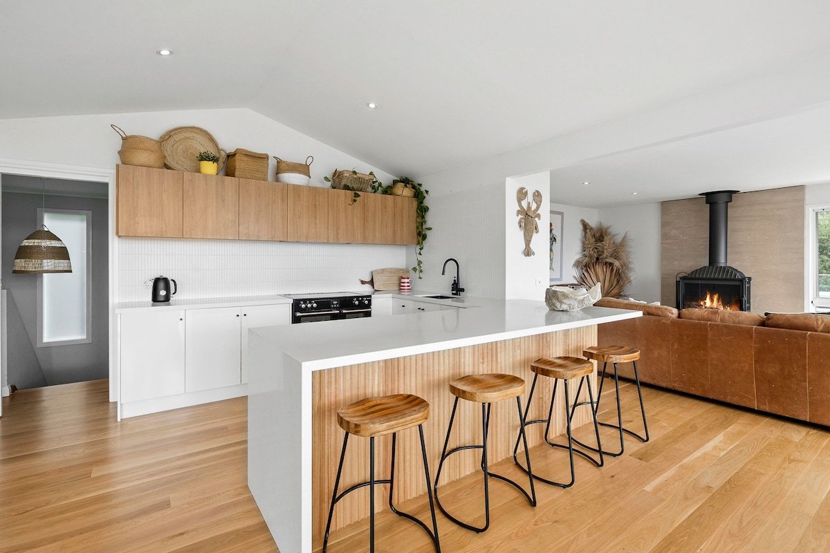 Coastal Views – Lorne Holiday Stays gallery image 5