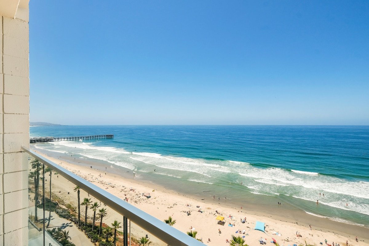 Cloud 9 Ocean Front! Capri by the Sea gallery image 2