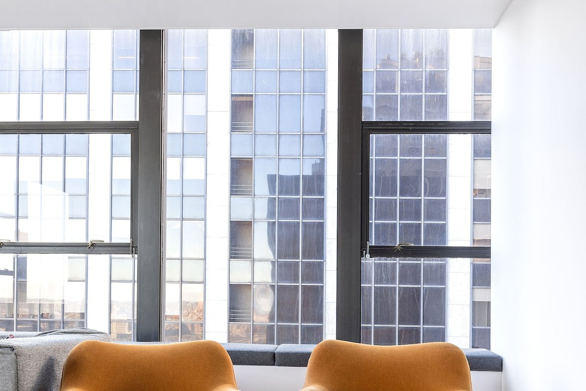 2 Bedroom Premium Sky | Placemakr Wall Street gallery image 4