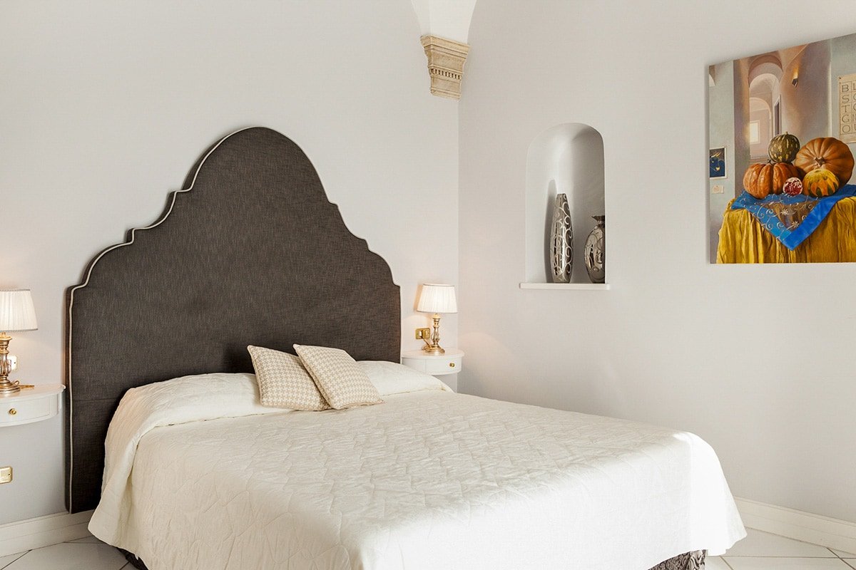 Pompea gallery image 2