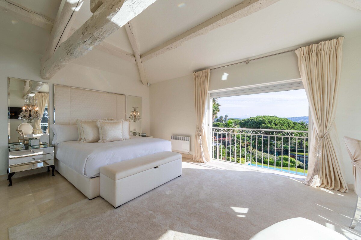 Villa Aviva Luxury Escape in Heart of St Tropez gallery image 2