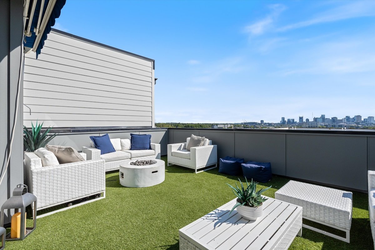 Broadway Frank 2 miles from Broadway gallery image 5