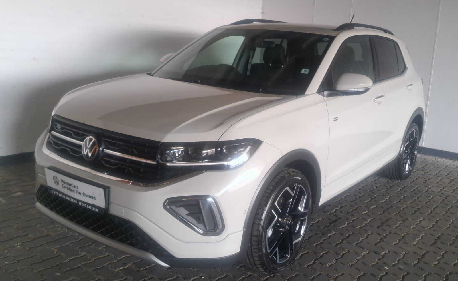 VOLKSWAGEN T-CROSS 1.0 TSI R-LINE DSG for Sale in South Africa