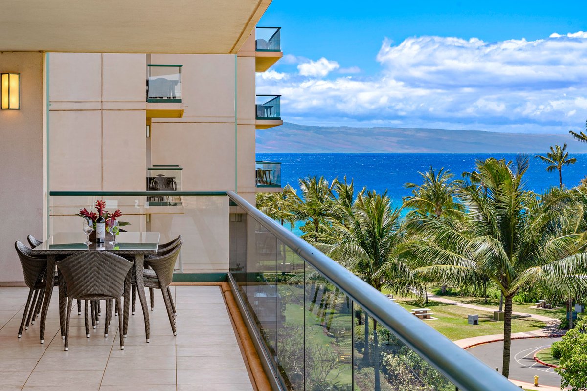 Maui Resort Rentals: Honua Kai Konea 534