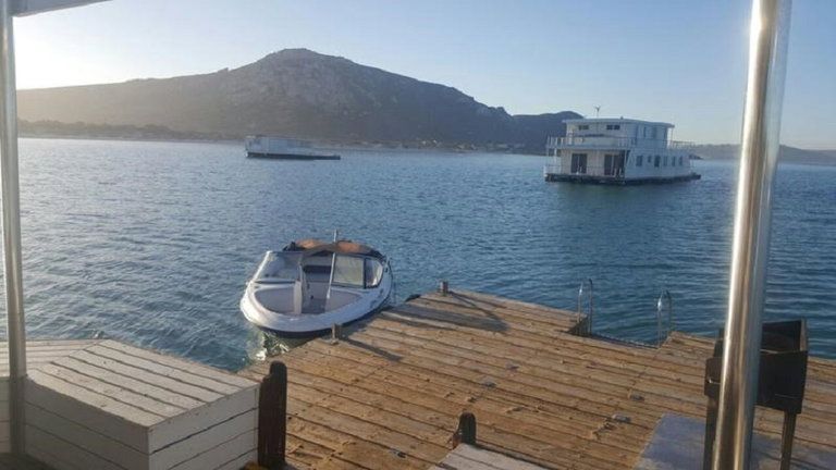 Kraalbaai House Boats Larus House Boat 6 sleeper