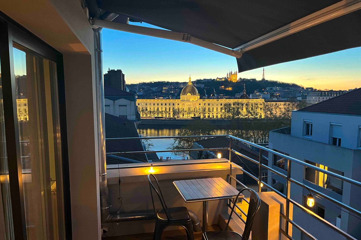 Terrasse&vue sur Lyon/Fourvière-2ch-Climatisé