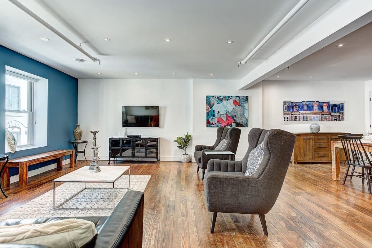 Old Montreal 2BD- 2BA|Free Parking gallery image 3