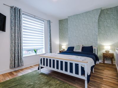 4 Bed Victorian Home, 15 Mins to City Centre