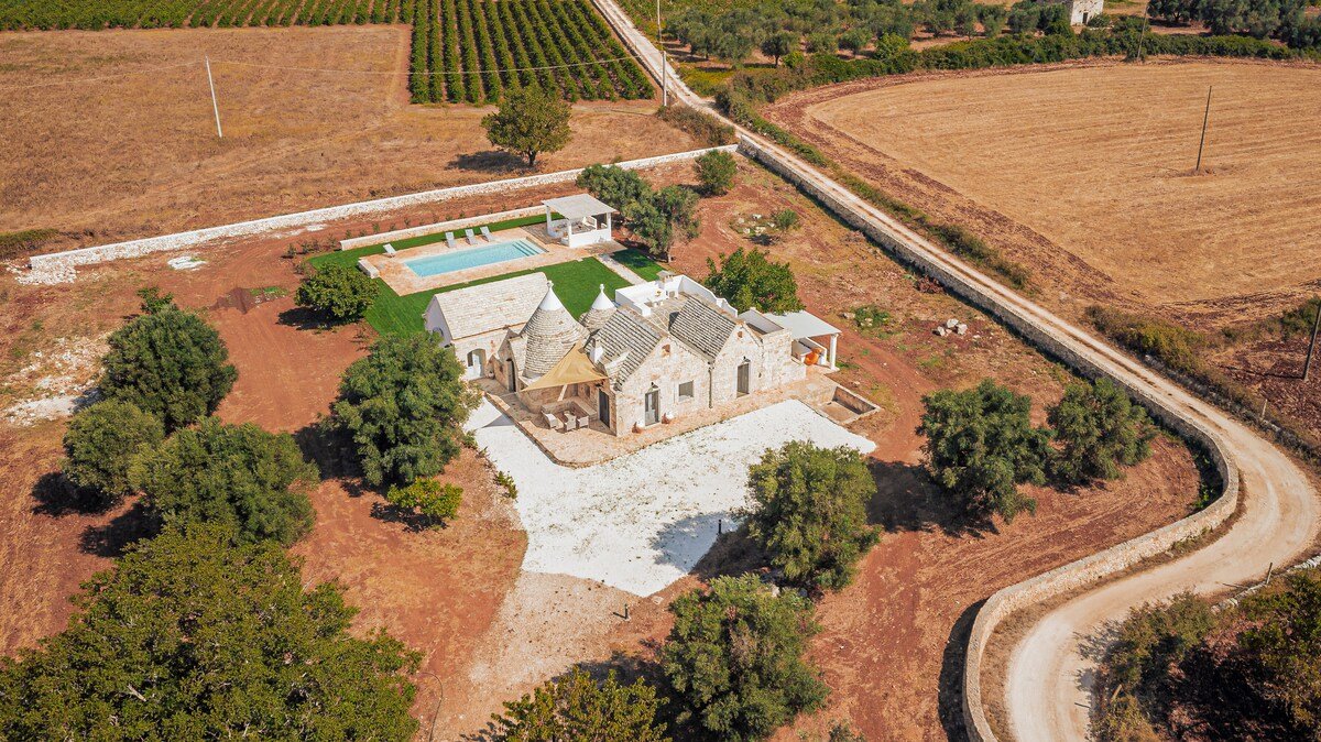 Trulli Pumo Bianco – Authentic Trullo and Pool gallery image 4