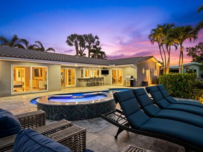 ~Heated Pool~Jacuzzi~30ft Dock~Near Ocean~