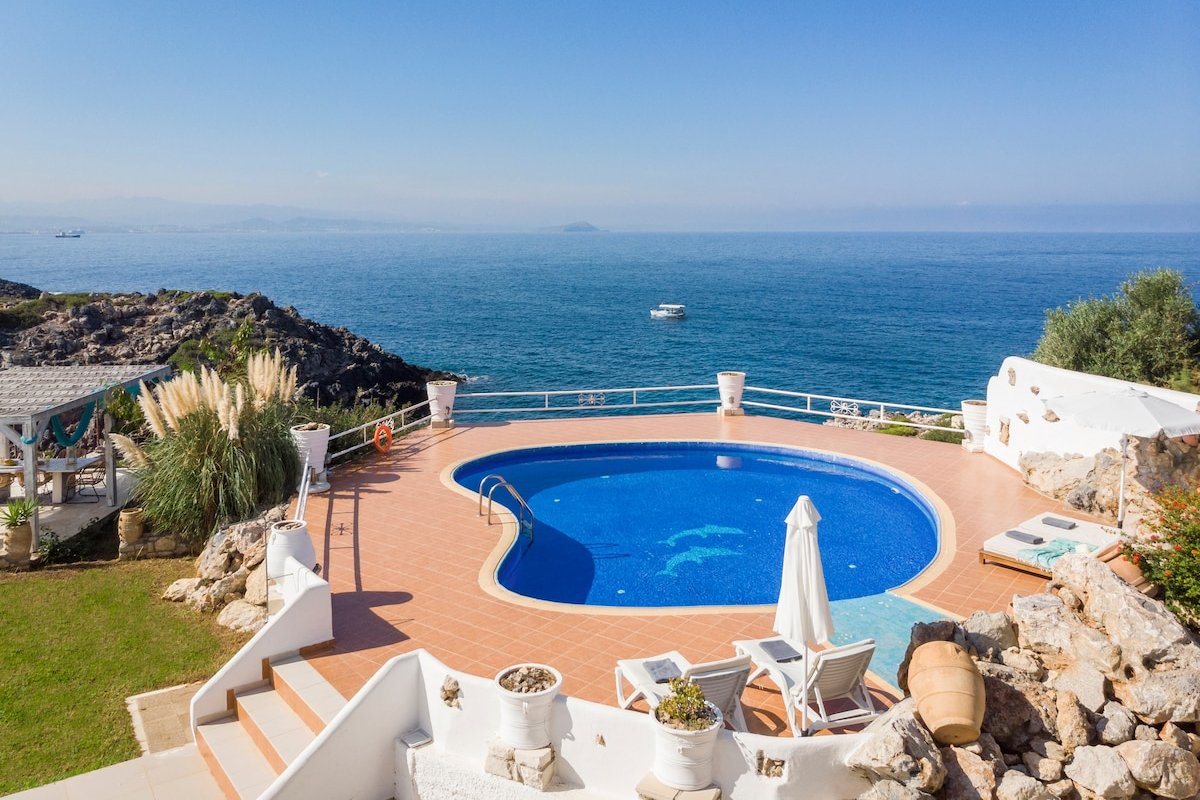 Villa Phaedra Sea Front Villa at Tersanas gallery image 2