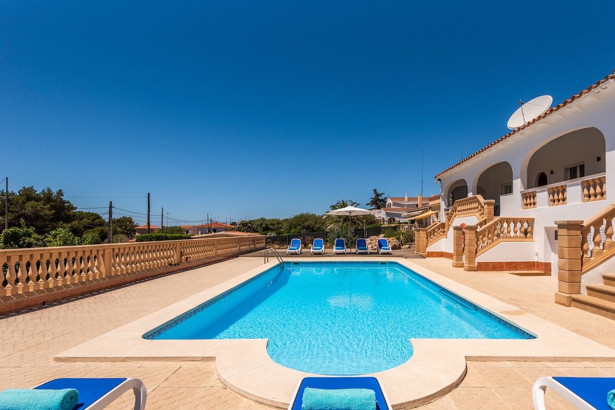 Punta Prima Luxury Villa, sea view, close to beach gallery image 3