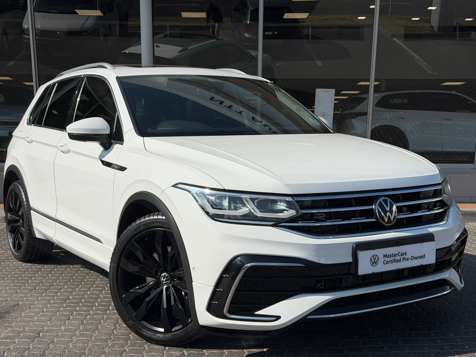 VOLKSWAGEN TIGUAN 2.0 TSI R-LINE 4MOTION DSG for Sale in South Africa