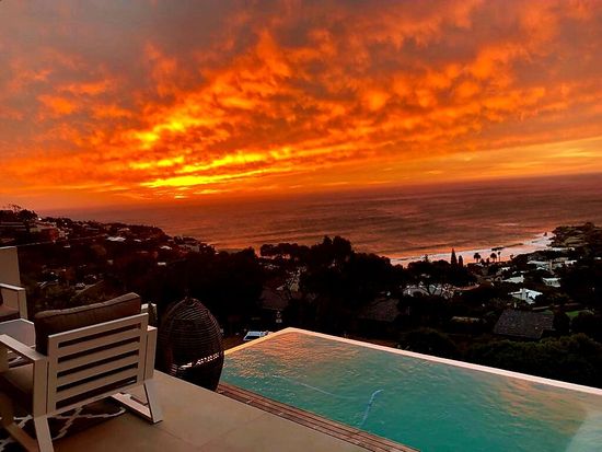 Photo 3 of Whale Rock accommodation in Llandudno, Cape Town with 5 bedrooms and 4 bathrooms