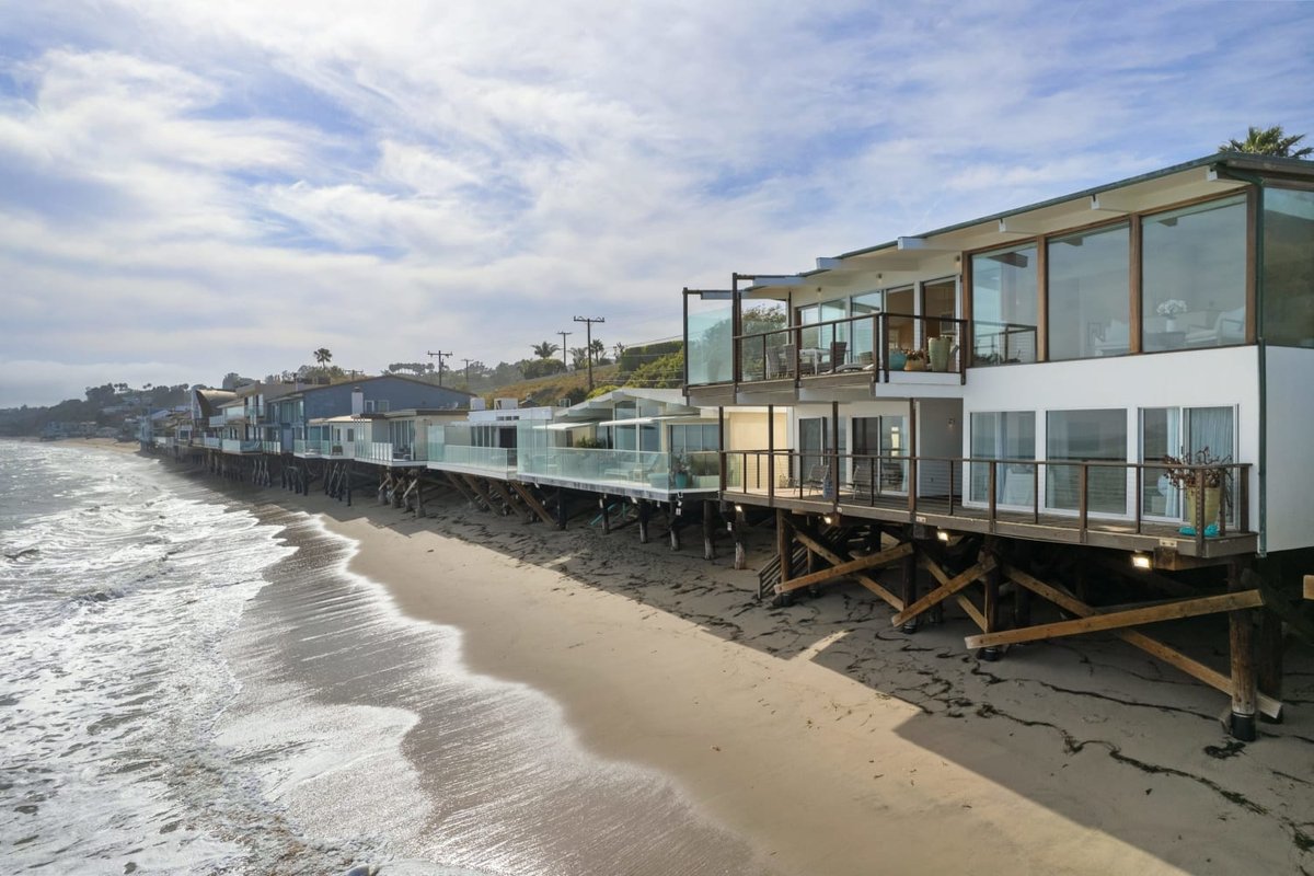 Malibu Cove Colony Beach by Stay Awhile Villas