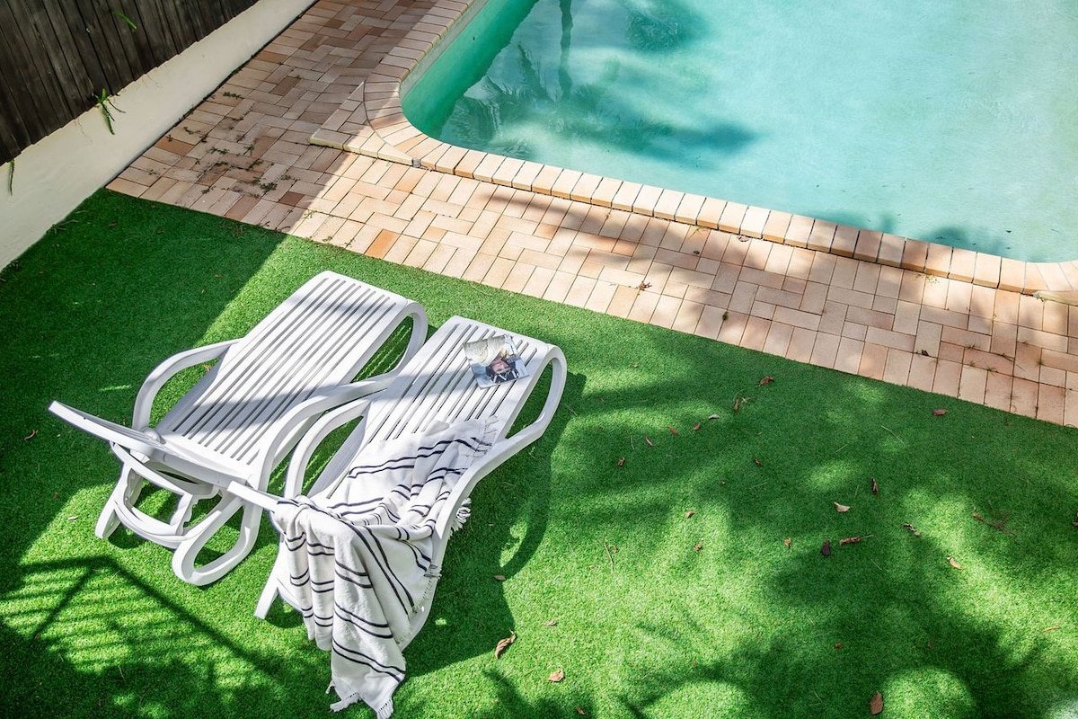 The Laguna Lodge – relax in style in Noosa. gallery image 4