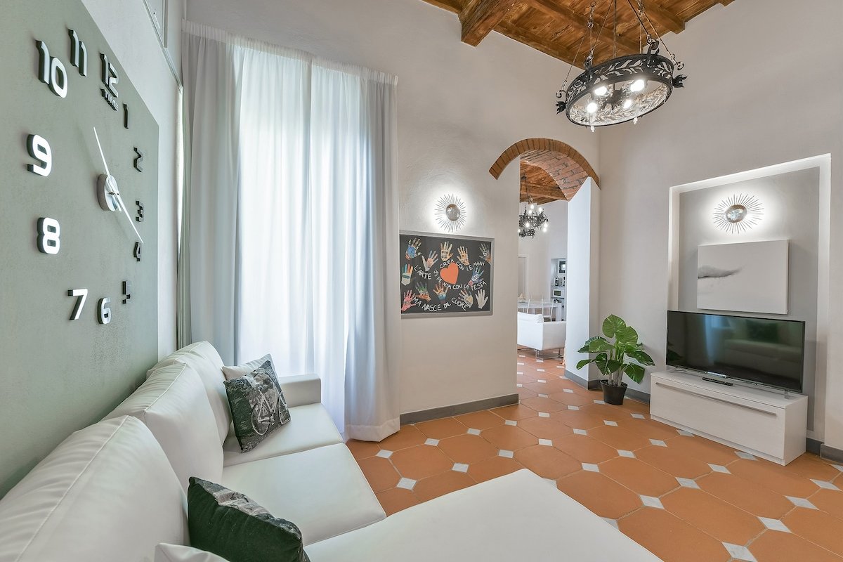 Made in Italy Apartment, History & Cotto Flooring gallery image 3