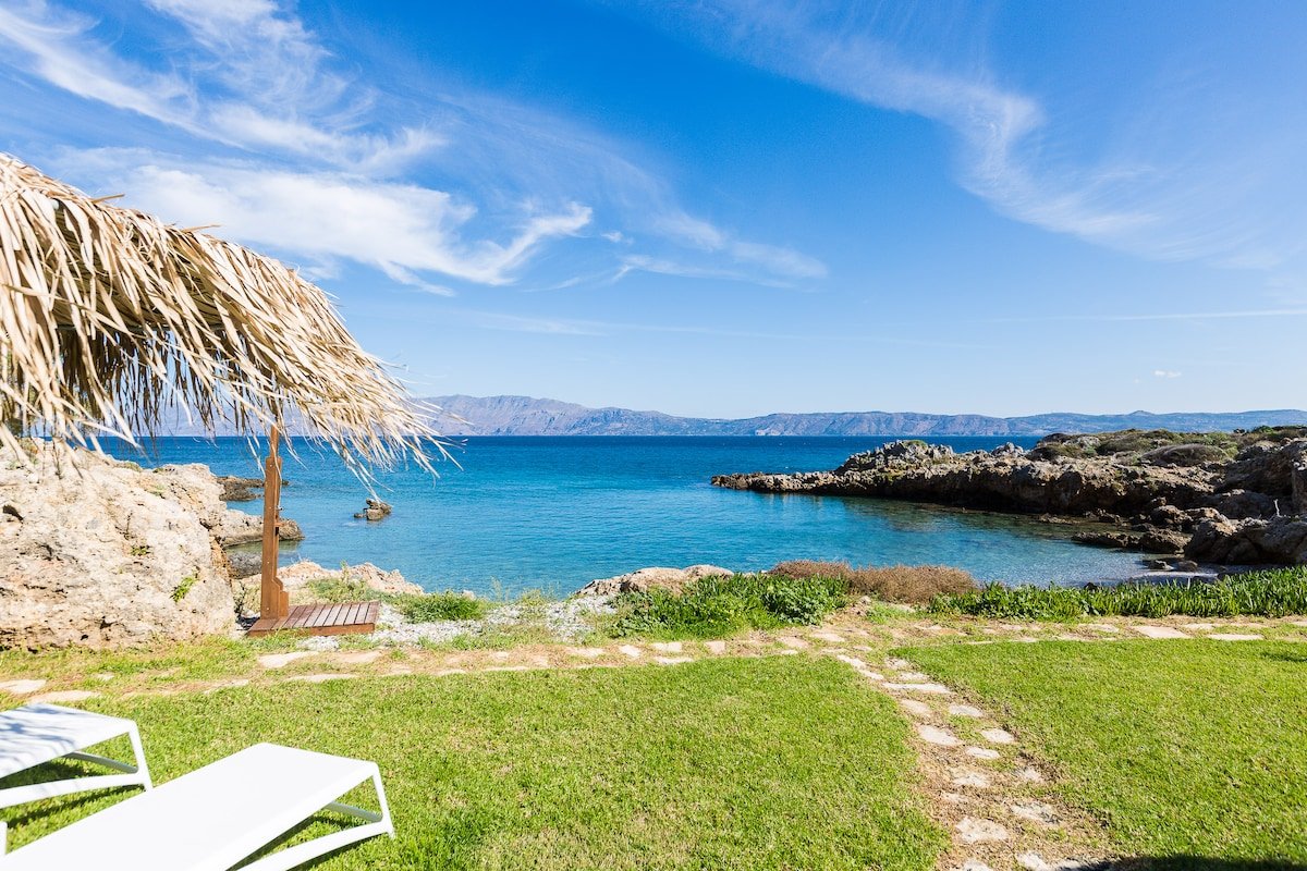 Beachfront Escape – Echoes of the Waves gallery image 3