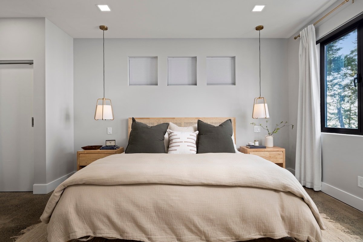 Lummi Bay Overlook by Gather: Hot Tub & Bay Views gallery image 3