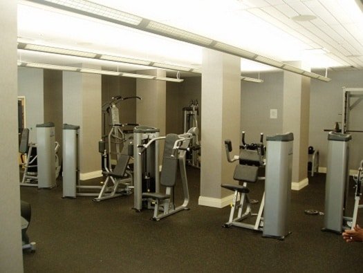 E Beautiful beachfront property with pool partia gallery image 3