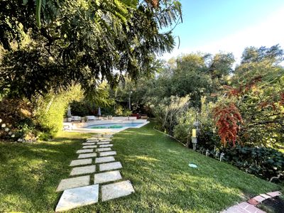 Bel Air Resort Villa with Pool 4 min from Sunset