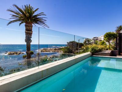 Stunning Apartment, Accross From The Ocean