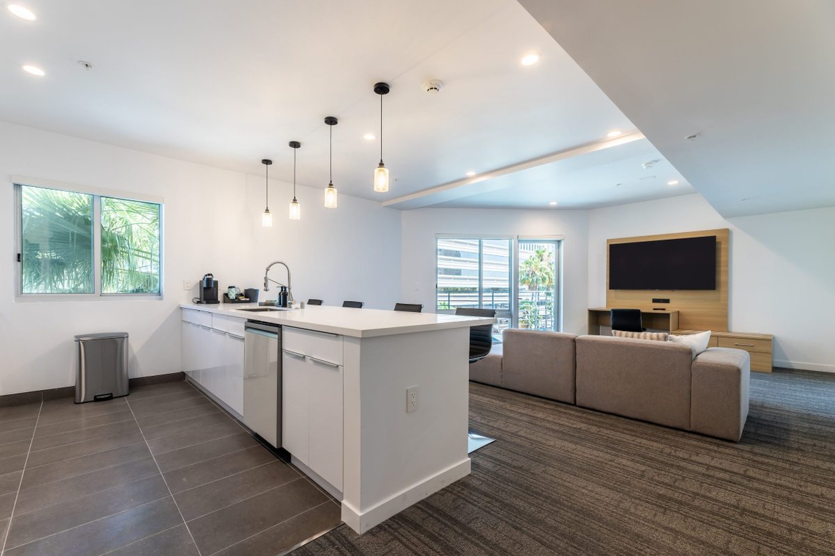 Brand New Modern + Minimalist 2BR Suite in DTLB