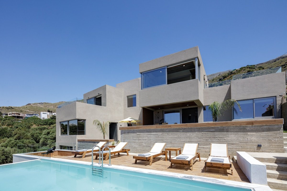 Complex 3 Villas with 2 Pools Amazing View gallery image 4